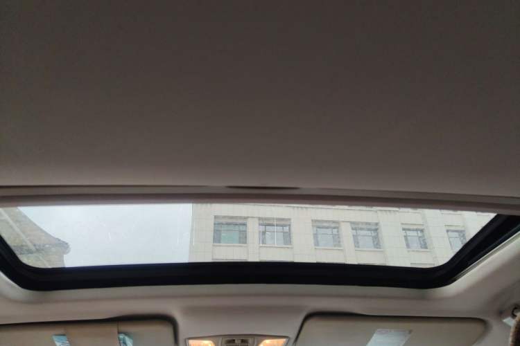 Used Bestune B50 2013 1.6L automatic luxury version Headliner