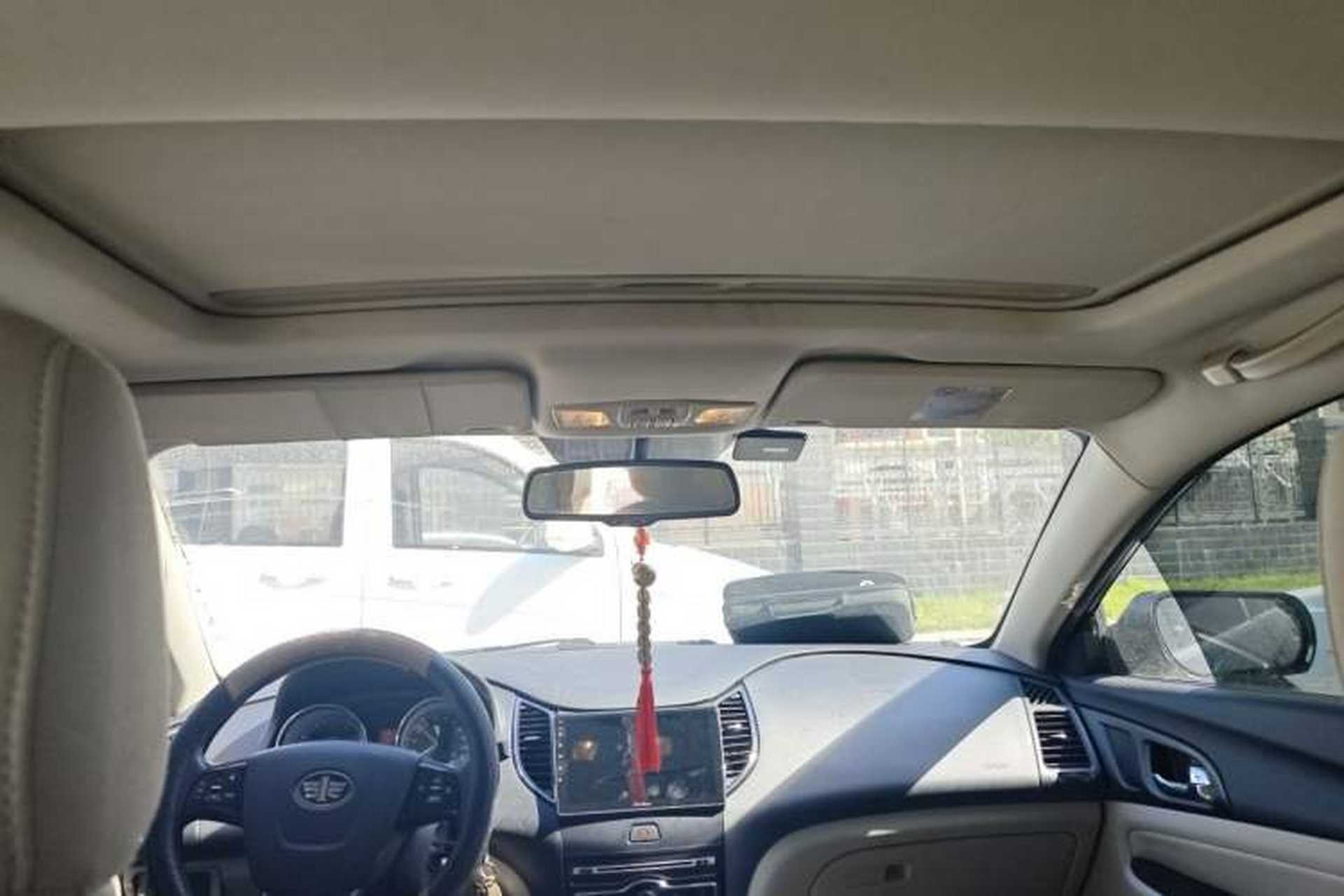 Used Bestune B50 2013 1.6L manual luxury version Headliner