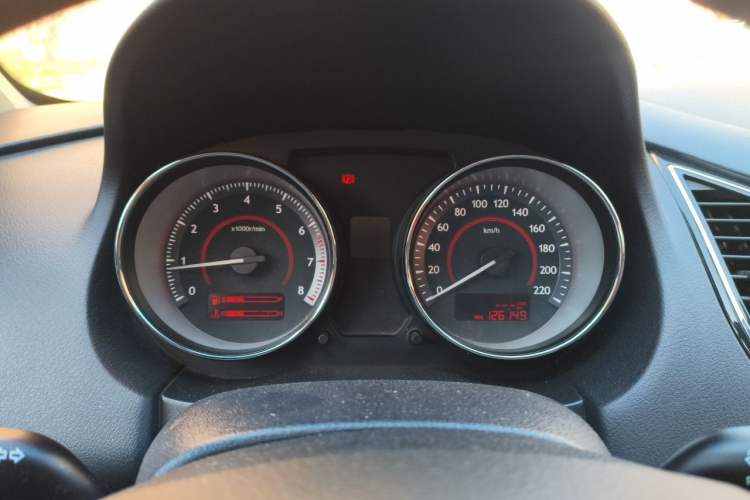 Used Bestune B50 2013 1.6L manual Comfort trim level Instrument Cluster