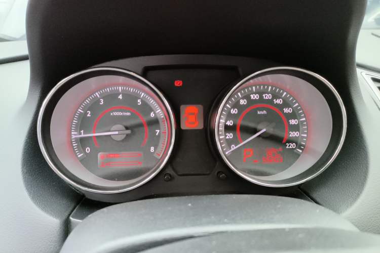 Used Bestune B50 2013 1.6L automatic luxury version Instrument Cluster