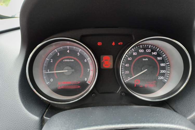 Used Bestune B50 2013 1.6L automatic luxury version Instrument Cluster
