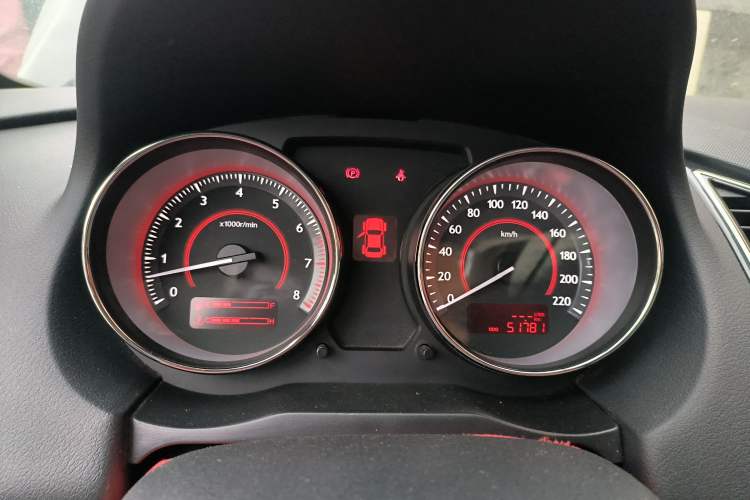 Used Bestune B50 2013 1.6L manual luxury version Instrument Cluster