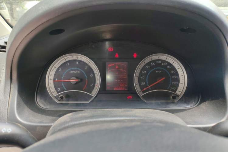 Used Bestune B50 2013 1.6L manual Comfort trim level Instrument Cluster