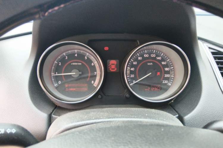 Used Bestune B50 2013 1.6L manual Comfort trim level Instrument Cluster