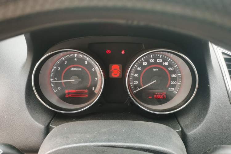 Used Bestune B50 2013 1.6L manual Comfort trim level Instrument Cluster