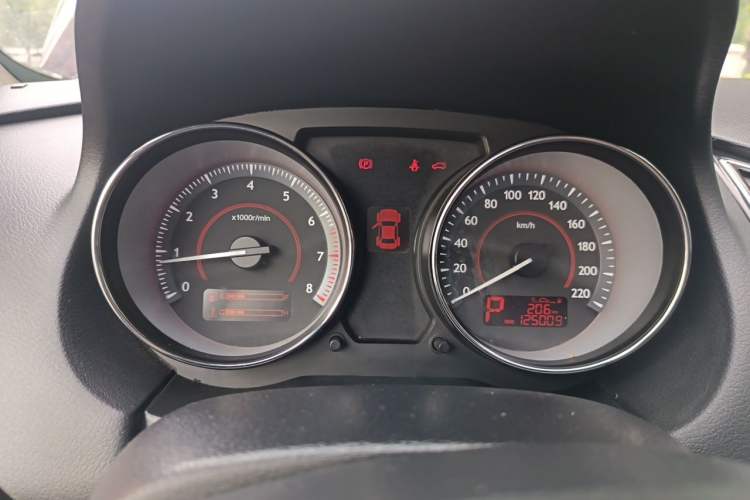 Used Bestune B50 2013 1.6L automatic luxury version Instrument Cluster