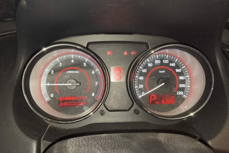 Used Bestune B50 2013 1.6L automatic luxury version Instrument Cluster