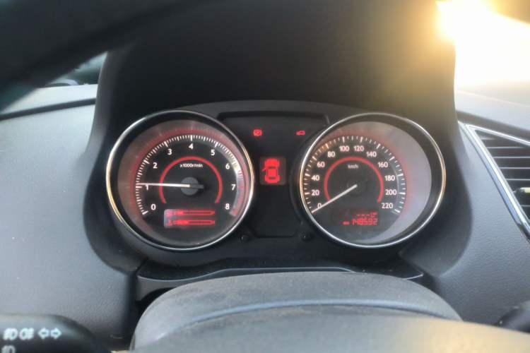 Used Bestune B50 2013 1.6L manual luxury version Instrument Cluster
