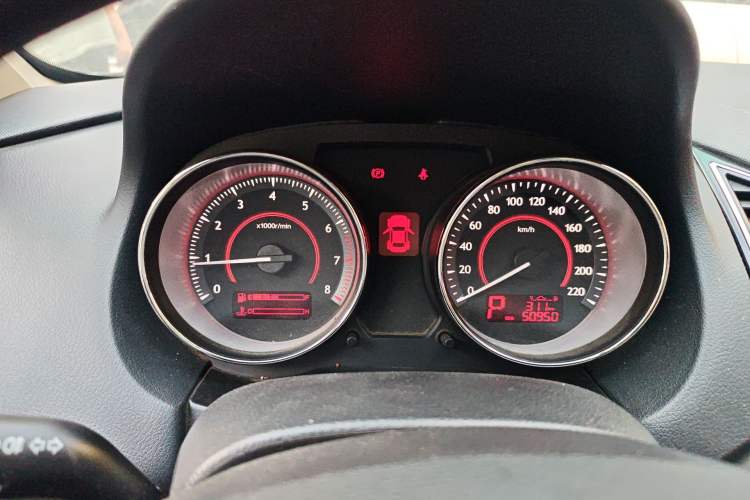 Used Bestune B50 2013 1.6L automatic luxury version Instrument Cluster