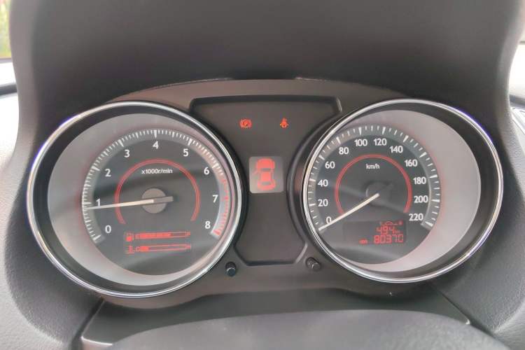 Used Bestune B50 2013 1.6L manual luxury version Instrument Cluster