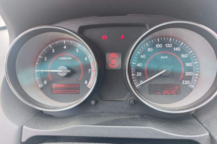 Used Bestune B50 2013 1.6L manual Comfort trim level Instrument Cluster