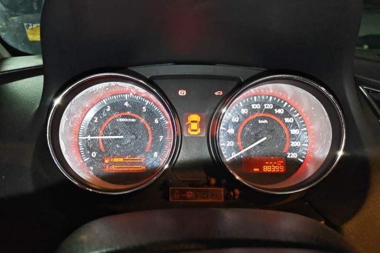 Used Bestune B50 2013 1.6L manual luxury version Instrument Cluster