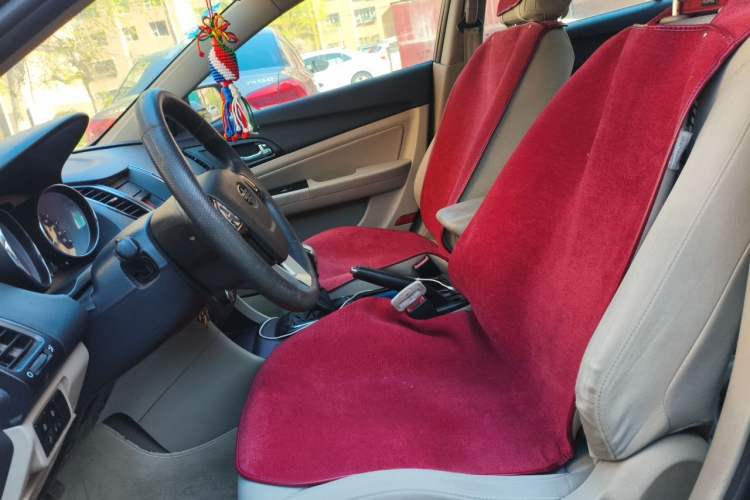 Used Bestune B50 2013 1.6L manual Comfort trim level Left Front Seat