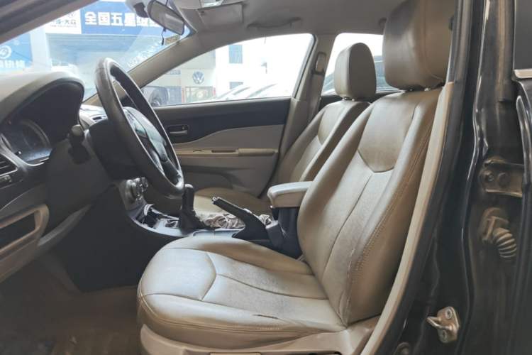 Used Bestune B50 2013 1.6L manual Partner Edition Left Front Seat