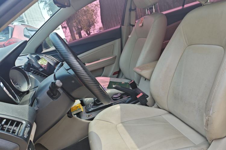 Used Bestune B50 2013 1.6L manual luxury version Left Front Seat