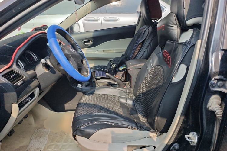 Used Bestune B50 2013 1.6L manual Partner Edition Left Front Seat