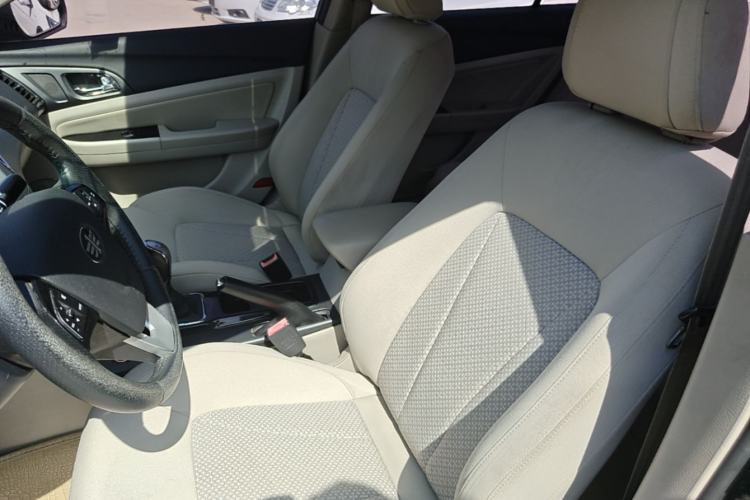Used Bestune B50 2013 1.6L manual luxury version Left Front Seat