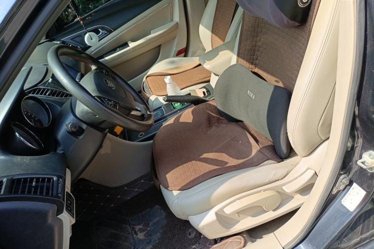 Used Bestune B50 2013 1.6L automatic luxury version Left Front Seat