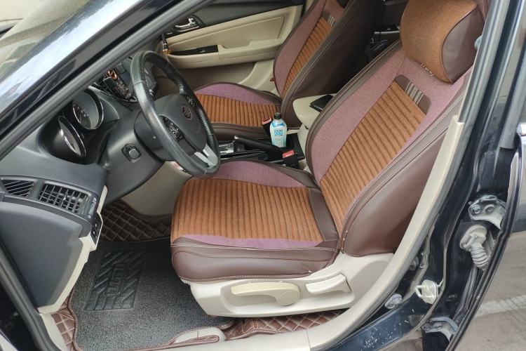 Used Bestune B50 2013 1.6L automatic luxury version Left Front Seat