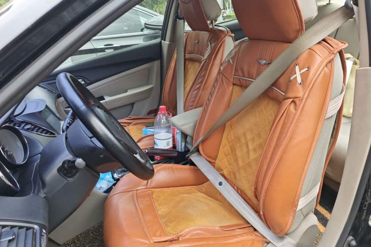 Used Bestune B50 2013 1.6L manual luxury version Left Front Seat
