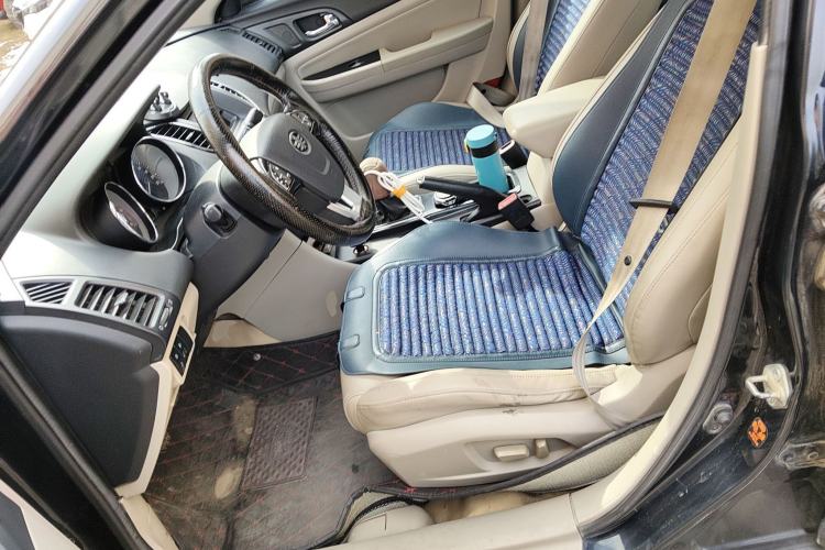 Used Bestune B50 2013 1.6L manual luxury version Left Front Seat
