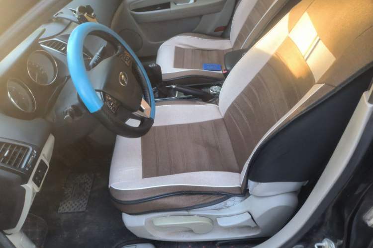 Used Bestune B50 2013 1.6L manual luxury version Left Front Seat