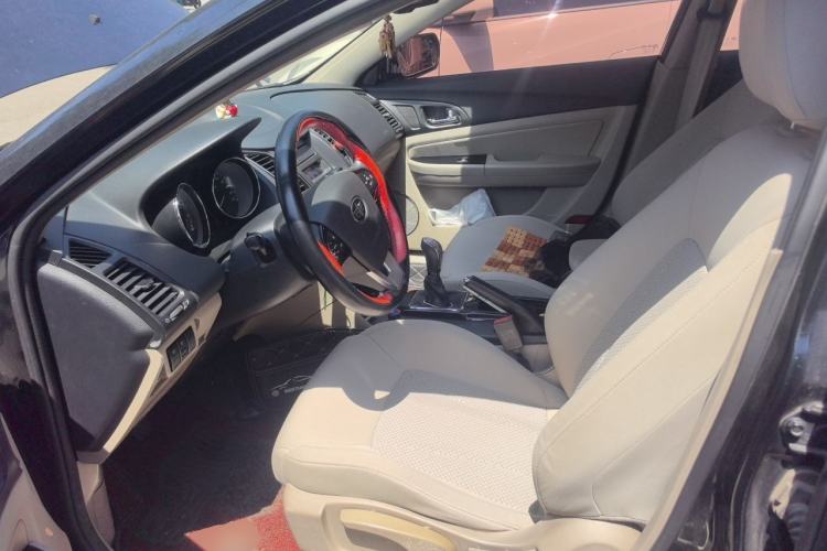 Used Bestune B50 2013 1.6L manual luxury version Left Front Seat