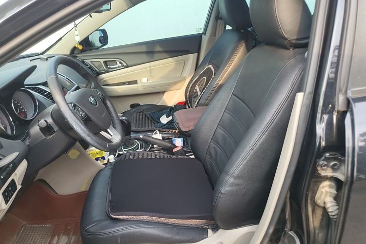 Used Bestune B50 2013 1.6L manual luxury version Left Front Seat