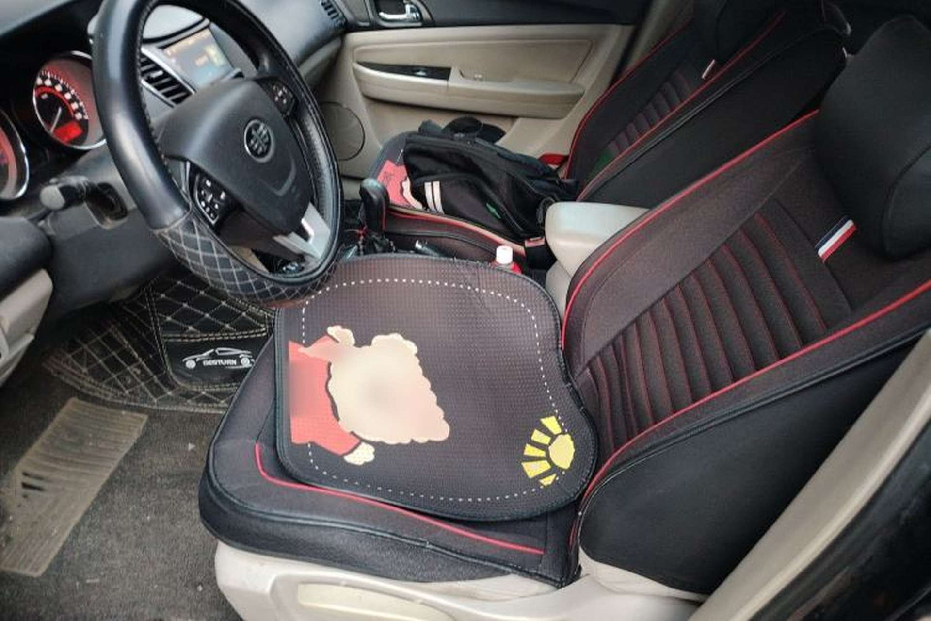 Used Bestune B50 2013 1.6L manual luxury version Left Front Seat