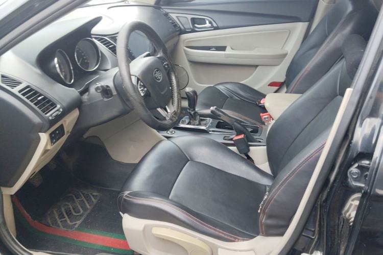 Used Bestune B50 2013 1.6L manual luxury version Left Front Seat