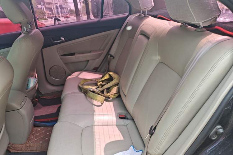 Used Bestune B50 2013 1.6L manual luxury version Left Rear Seat