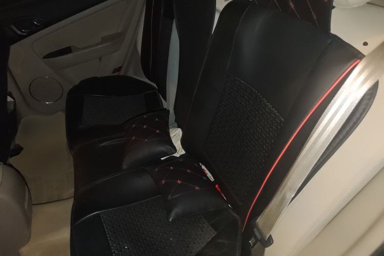 Used Bestune B50 2013 1.6L manual luxury version Left Rear Seat