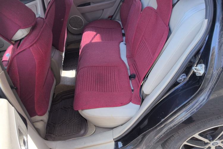 Used Bestune B50 2013 1.6L manual Comfort trim level Left Rear Seat