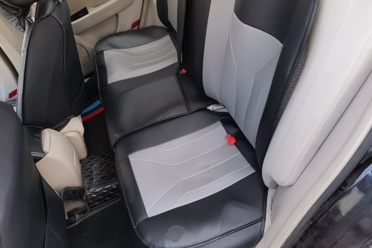 Used Bestune B50 2013 1.6L manual Comfort trim level Left Rear Seat