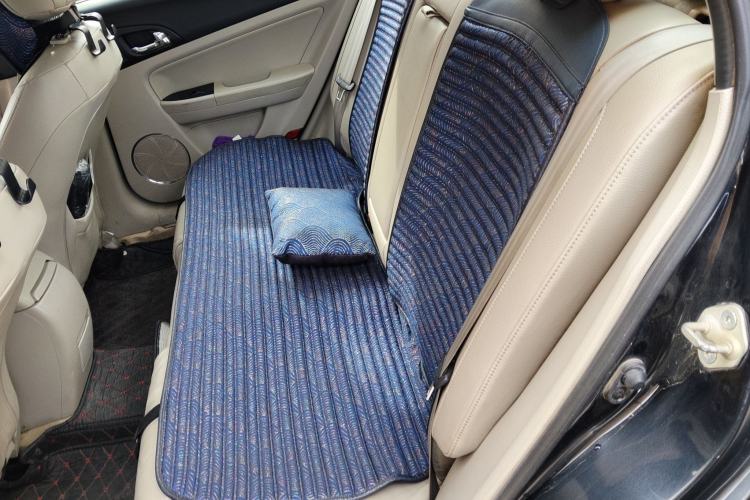 Used Bestune B50 2013 1.6L manual luxury version Left Rear Seat