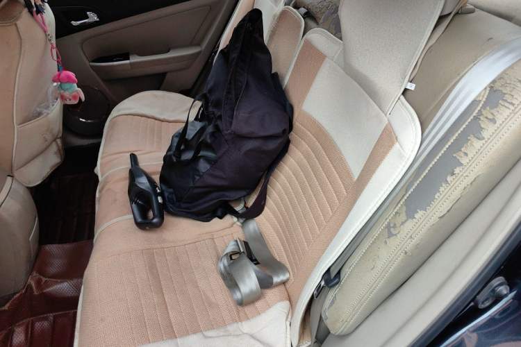 Used Bestune B50 2013 1.6L manual luxury version Left Rear Seat