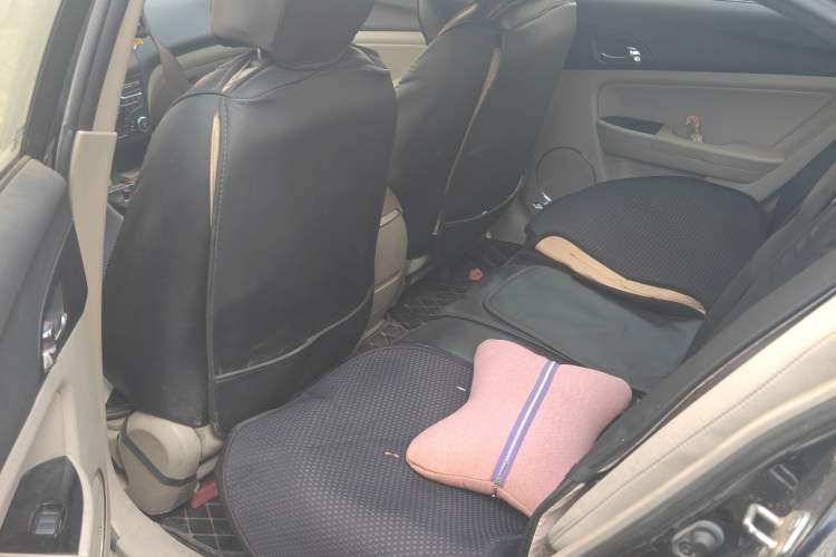 Used Bestune B50 2013 1.6L manual Comfort trim level Left Rear Seat