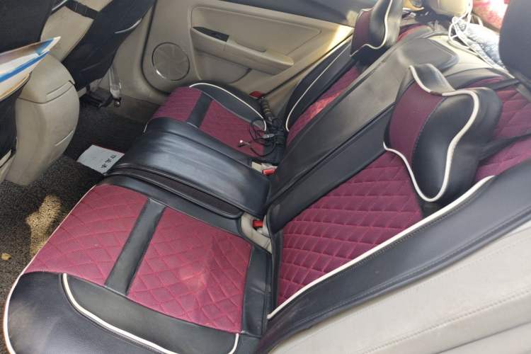 Used Bestune B50 2013 1.6L manual luxury version Left Rear Seat