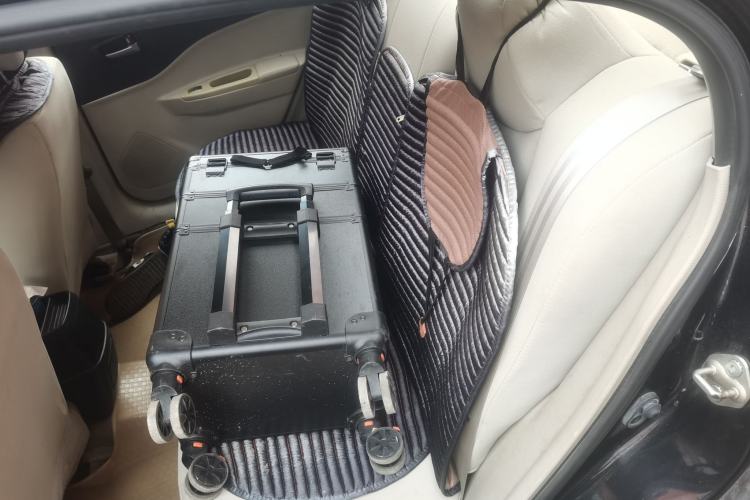 Used Bestune B50 2013 1.6L manual Partner Edition Left Rear Seat