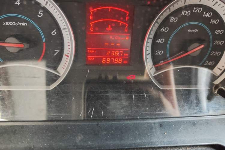 Used Bestune B50 2013 1.6L manual Partner Edition Odometer Close Up