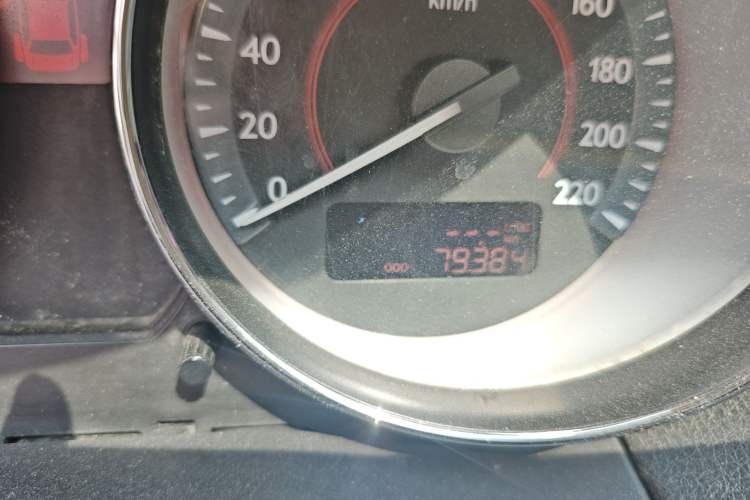 Used Bestune B50 2013 1.6L manual luxury version Odometer Close Up