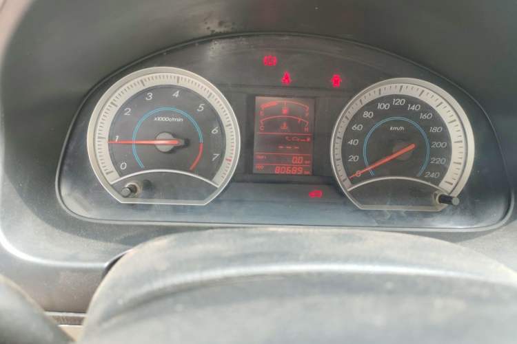 Used Bestune B50 2013 1.6L manual Comfort trim level Odometer Close Up