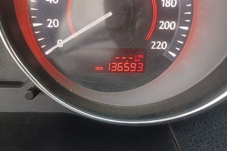 Used Bestune B50 2013 1.6L Manual Prestige Edition Odometer Close Up