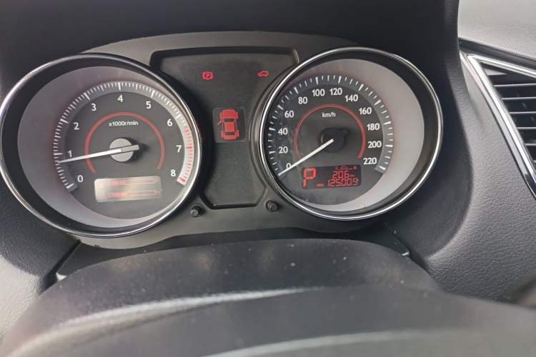 Used Bestune B50 2013 1.6L automatic luxury version Odometer Close Up