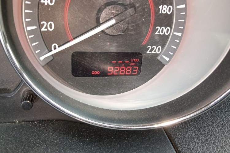 Used Bestune B50 2013 1.6L manual Comfort trim level Odometer Close Up