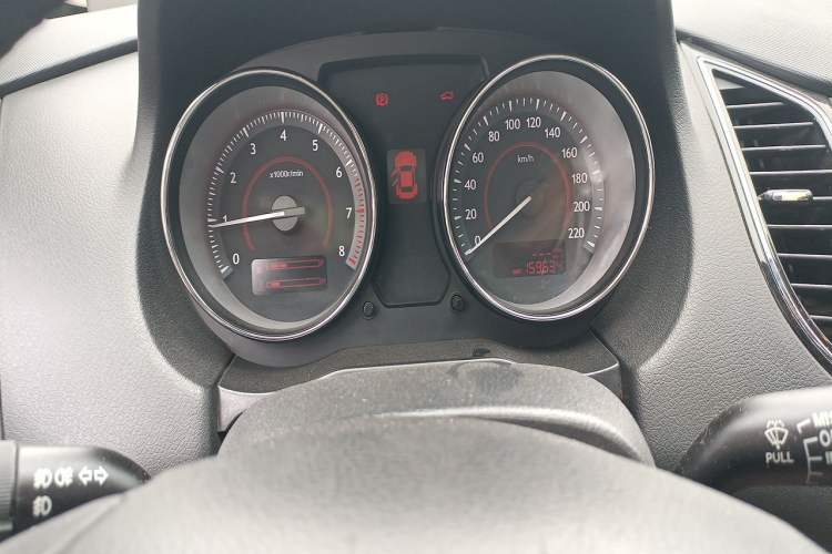Used Bestune B50 2013 1.6L manual luxury version Odometer Close Up