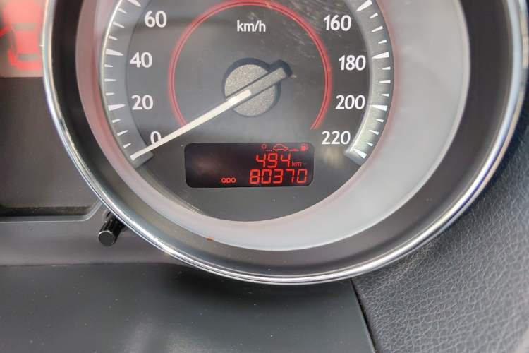 Used Bestune B50 2013 1.6L manual luxury version Odometer Close Up