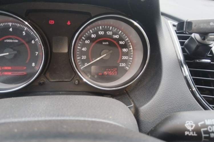 Used Bestune B50 2013 1.6L manual luxury version Odometer Close Up