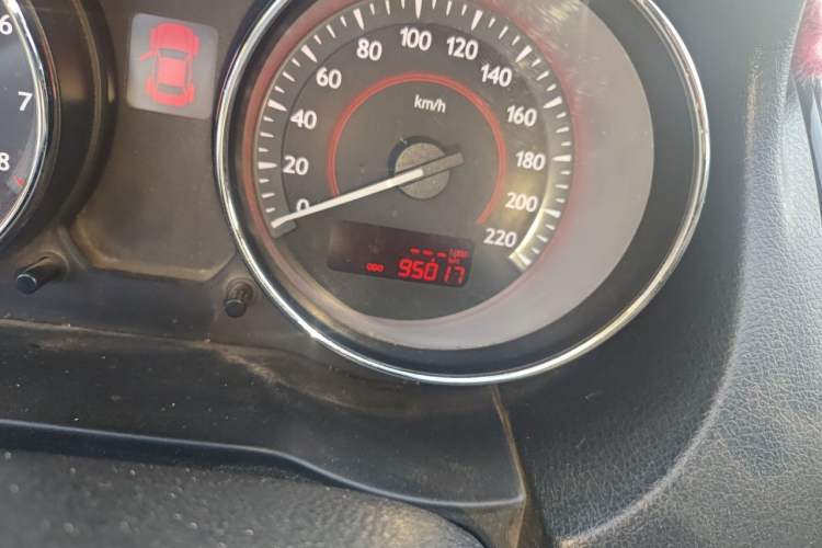 Used Bestune B50 2013 1.6L manual Comfort trim level Odometer Close Up