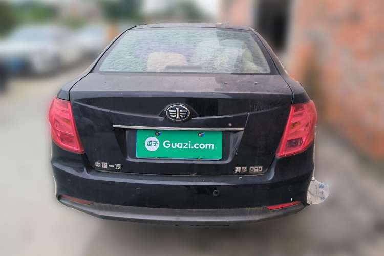 Used Bestune B50 2013 1.6L manual luxury version Rear